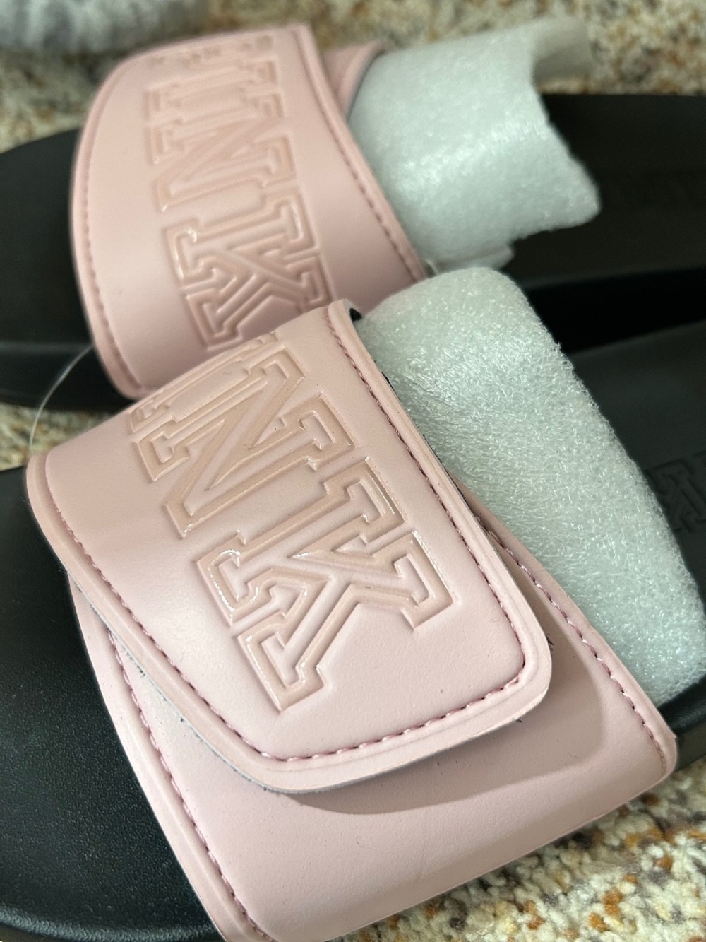 *Brand New* VS PINK Velcro Slides size M - Picture 5 of 5